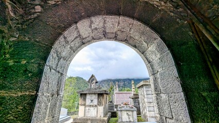 MERCUS-GARRABET (Ariège)