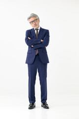 悩むビジネスマン