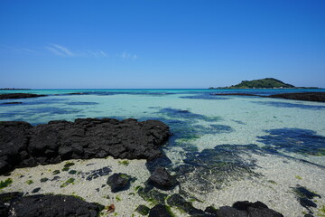 shoaling beach and clear water