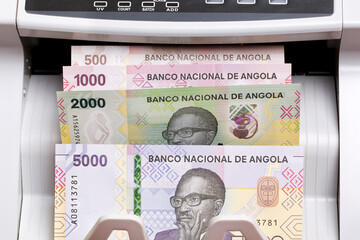 Angolan Kwanza in the counting machine