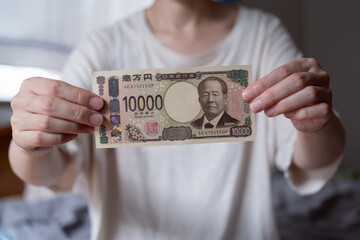 新しい日本の一万円札