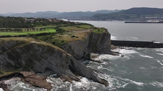 Faro de Punta Galea de Getxo en Bizkaia Pais Vasco