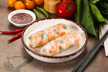 Vietnamese spring roll with prawn