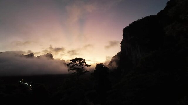 Morning mist at Khao Sok khlong phanom