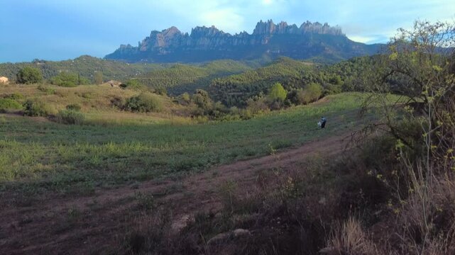 Macizo de Montserrat, escena en descubrimiento Espa&ntilde;a Catalu&ntilde;a dic un poco nublado pero buena vista.