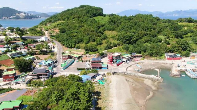On a trip to Korea, beautiful Yeosu, the sea scenery of "Gye-dong" village in Dolsan Mountain and the healing friendly view of the fishing village_2
