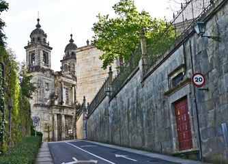 Santiago de Compostela, Galizia, le strade del vecchio Centro Storico  verso la Chiesa di San...