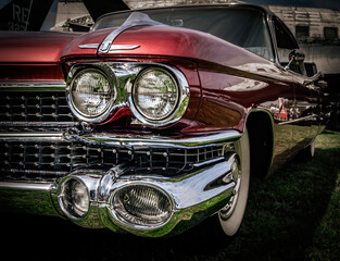 Front of American Oldtimer red car