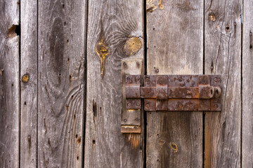 Zasuwa do starych drzwi © Konrad