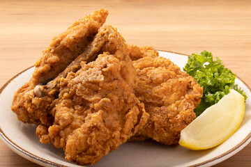 骨付きフライドチキン（岩手県産　いわい鶏）