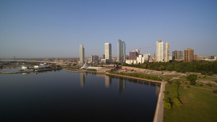 Naklejka premium Milwaukee's Lakefront 2024