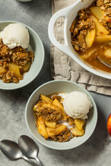 Homemade Autumn Apple Crisp Cobbler