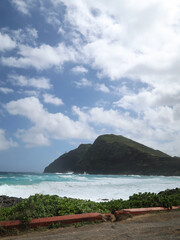 beach in Hawaii with rocks
