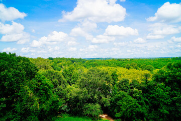 Obraz premium Macon, Georgia, USA- 07 20 2024: The landscape of Ocmulgee Mounds National Historical Park