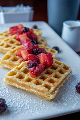 Waffles con frutos rojos