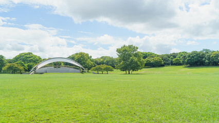 【千葉県千葉市】千葉ポートパーク・円形芝生広場と野外ステージ