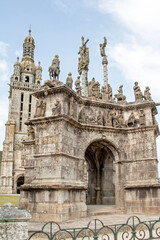 Fototapeta premium Calvaire bâti en 1555, faisant partie de l'enclos paroissial de Pleyben.