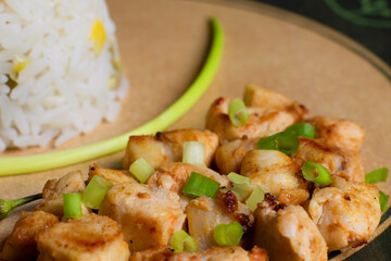 Details of minced chicken with white rice, tasty home cooking