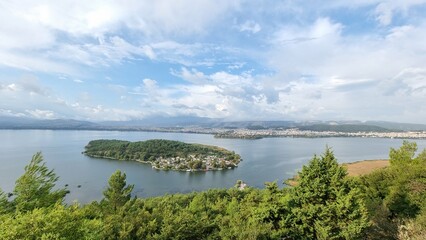 Obraz premium ioannina giannea panorama greece in autumn season rainy day