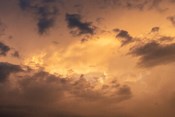 Obraz premium Avalon, New Jersey - Clouds and sky forming a dramatic cloudscape at sunset 