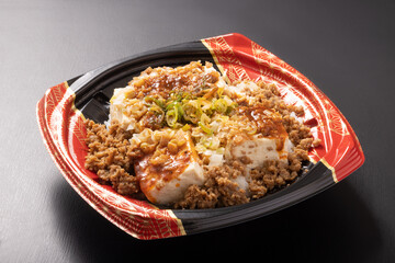 麻婆豆腐丼　弁当