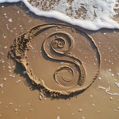 Obraz premium Intricate Sand Design Created on a Sunny Beach at Low Tide
