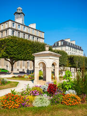 Fountain at Boulevard Pyrenees, Pau