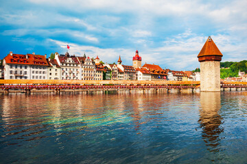 Obraz premium Kapellbrucke Bridge, Wasserturm Tower, Lucerne