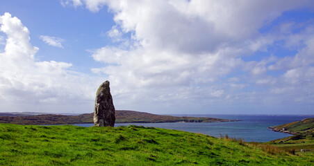 Standing Stone bei Clifden