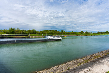 Passage et paysage de Gambsheim Bas Rhin France