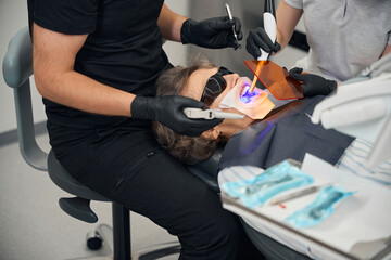 Lady gets a photopolymer filling