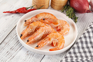 Gurmet king prawn in the bowl