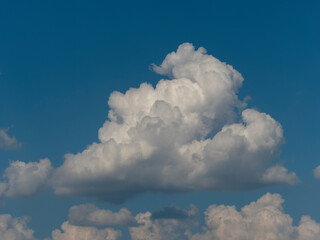 青い空と白い雲