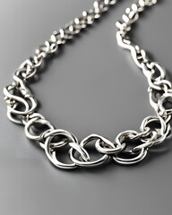 women’s necklaces, elegant pendants, luxurious jewelry, chic necklaces for women, modern pendants, stylish jewelry pieces, designer necklaces, high-quality pendants, sophisticated necklace designs, tr