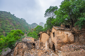 A deserted village deep in the Taihang Mountains of Shanxi