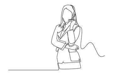 Single continuous line drawing of female trainer speaking in front of large audience to do motivational presentation. Public training center concept. One line draw graphic design vector illustration