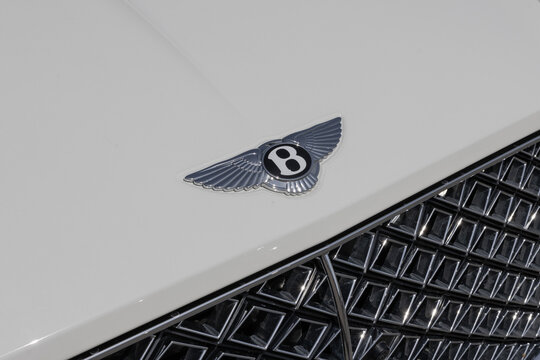 Bentley Continental GT Mulliner display. Bentley offers the Continental GT with a 542HP 4.0L Twin-Turbo V8 engine. MY:2021