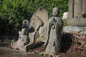 Fototapeta premium 東京都文京区にある護国寺。地蔵。