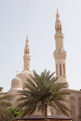Obraz premium Jumeirah Mosque loved architectural treasure and tourist attraction in Dubai