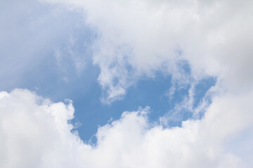 Obraz premium Clouds on the blue sky nature with space background wallpaper