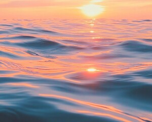 Obraz premium Golden Sunset Reflections on Ocean Waves