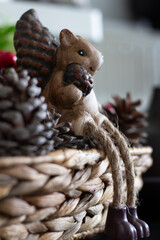 squirrel on a string Autumn arrangement DIY, simple, natural