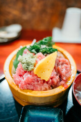 おいしい盛り盛りのネギトロ丼