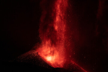 eruption of the volcano on the island of La Palma