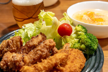 揚げ物三昧とヘルシースープ