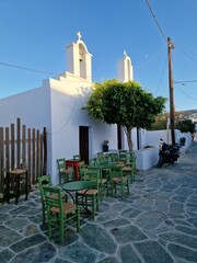 Cyclades : Folegandros, Santorin, Milos