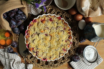 Pflaumenkuchen mit Streuseln