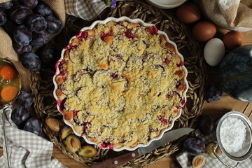 Pflaumenkuchen mit Streuseln