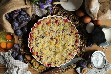 Pflaumenkuchen mit Streuseln