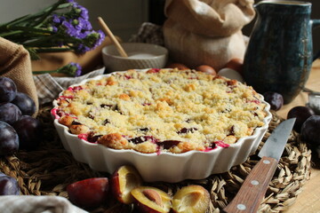 Pflaumenkuchen mit Streuseln